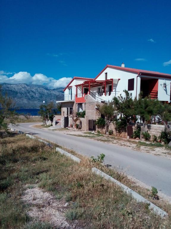 Apartments Leon Razanac Bagian luar foto