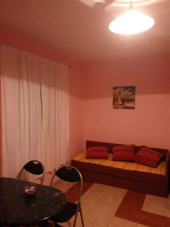 Apartments Leon Razanac Bagian luar foto